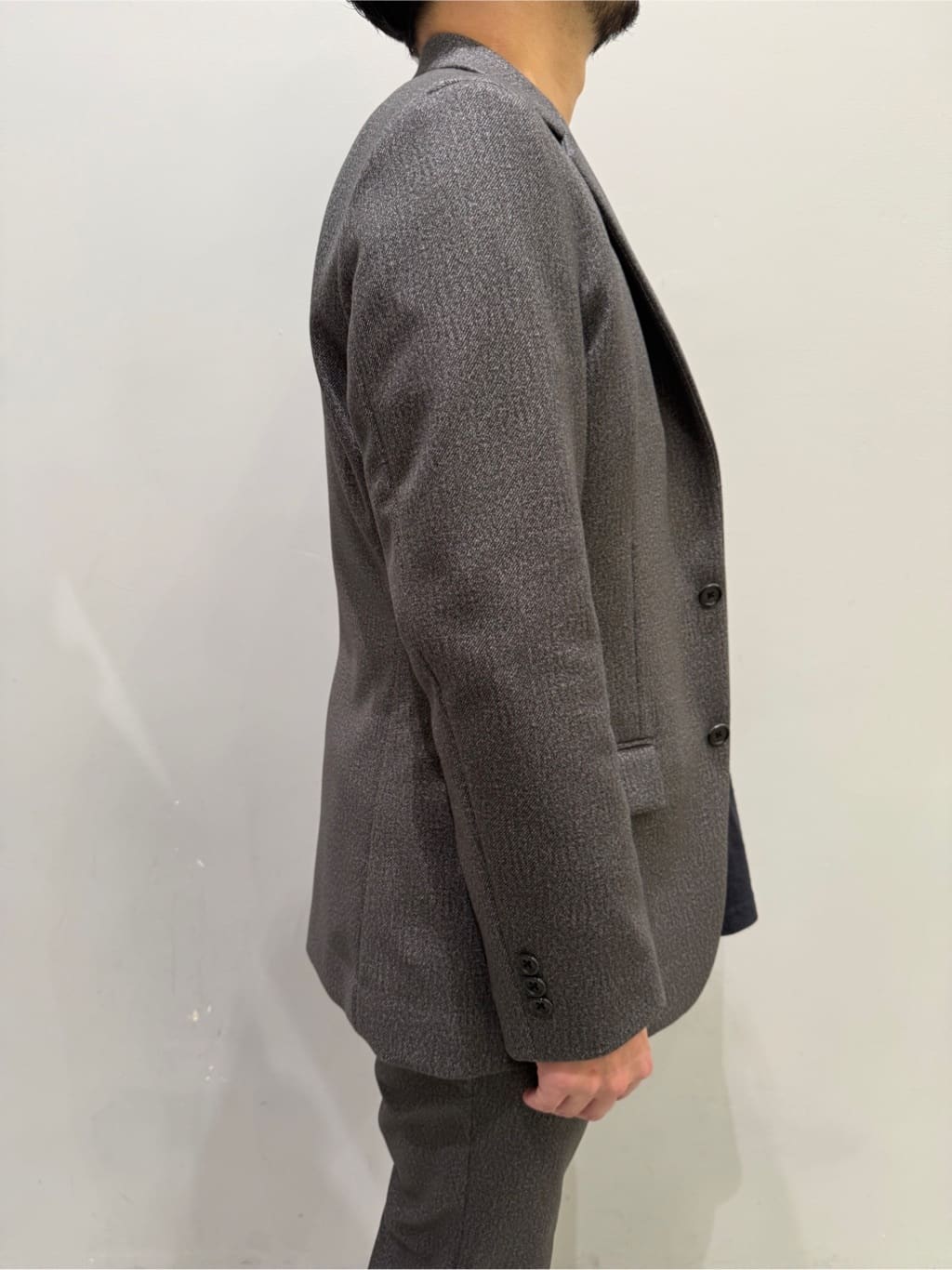 SHOTAさんの「TAKEO KIKUCHI｜【DOWN FABRIC】ダウンファブリック ドレスパンツ / セットアップ対応」を使ったコーディネート