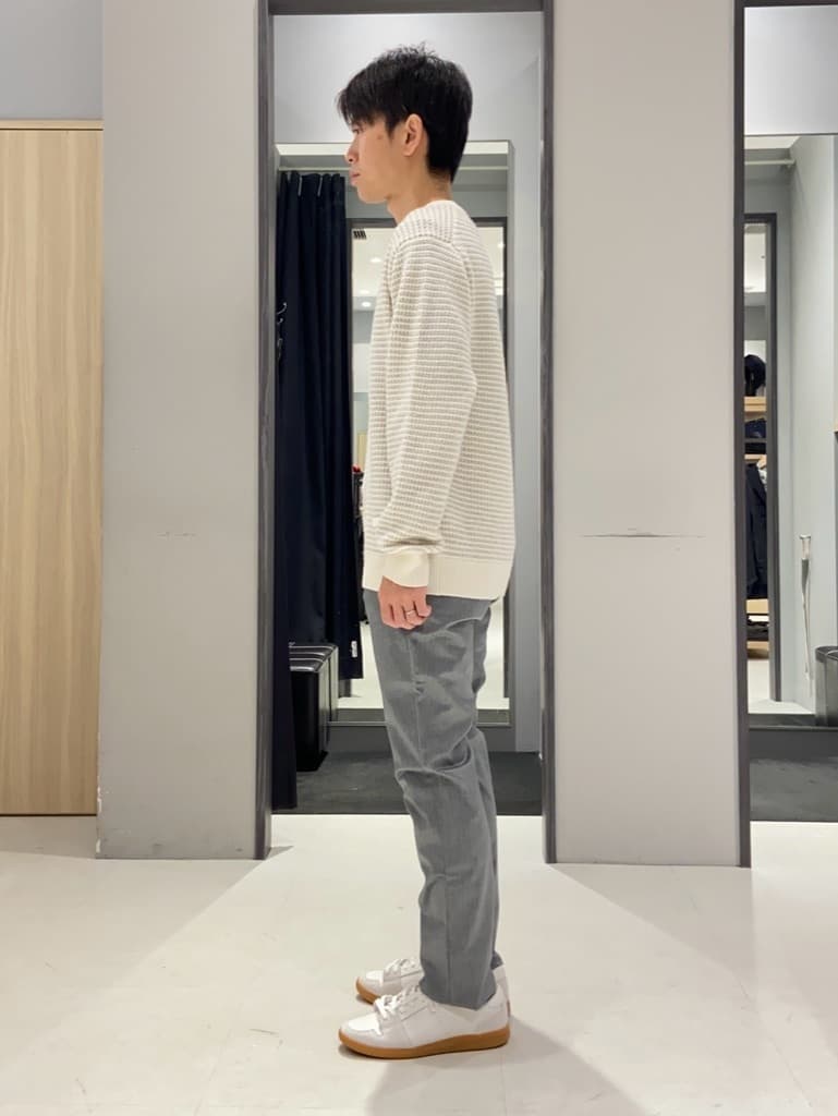 わいずみさんの「TAKEO KIKUCHI｜【DOWN FABRIC】ダウンファブリック スタンドカラーブルゾン」を使ったコーディネート