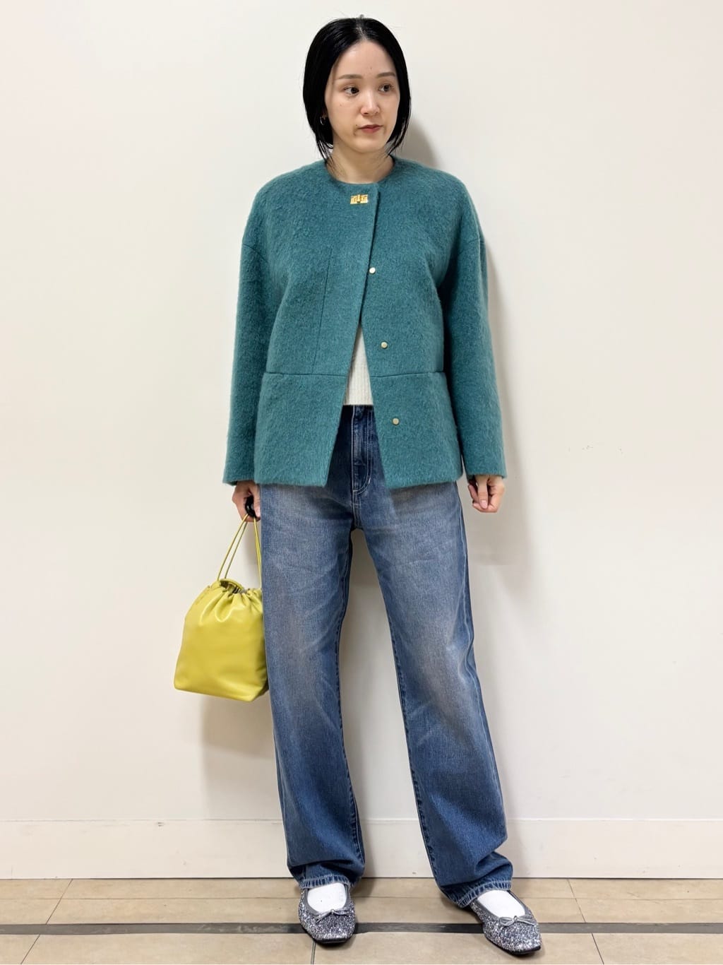 YOKOTAさんの「DRESSTERIOR｜【ウォッシャブル】テーパードコンフォートデニム」を使ったコーディネート