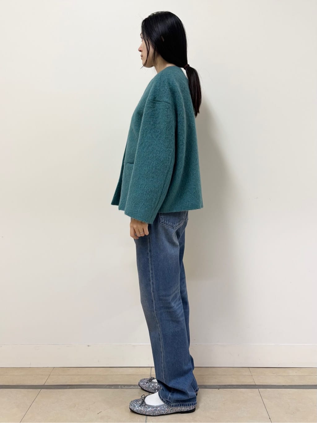 YOKOTAさんの「DRESSTERIOR｜【ウォッシャブル】テーパードコンフォートデニム」を使ったコーディネート