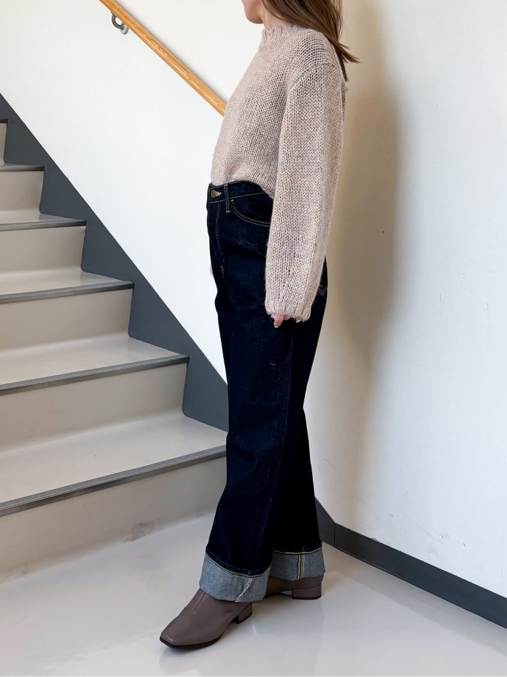 momoさんの「grove｜【Lee&times;grove別注】STRAIGHT DENIM PANTS」を使ったコーディネート