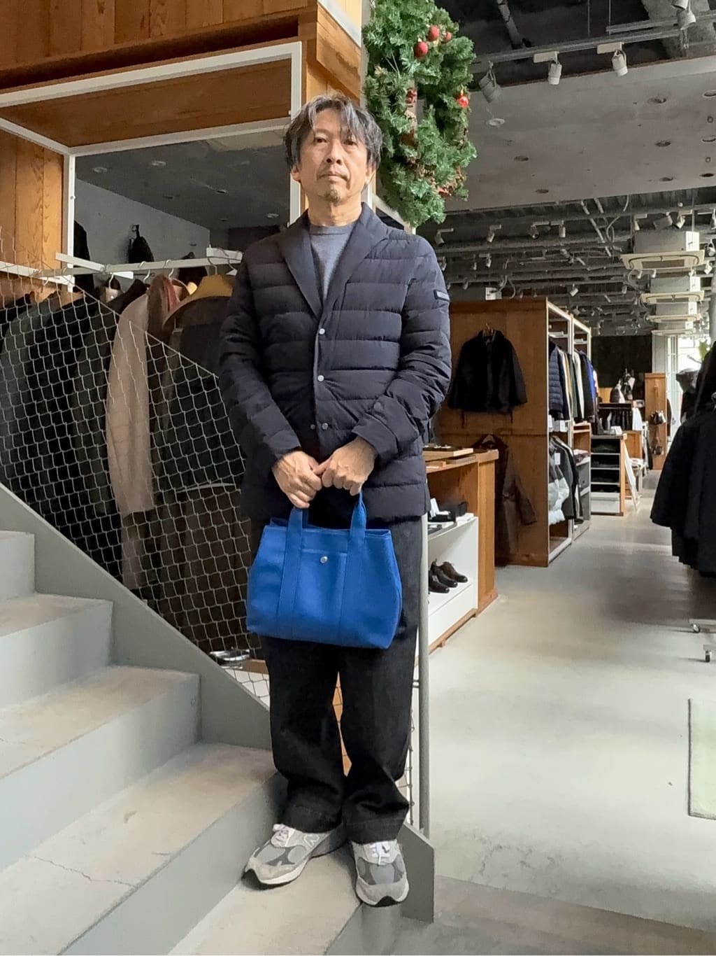 デザイナーTAKEman さんの「TAKEO KIKUCHI｜◆【便利なサイズ感】ドライビング　トートバッグ」を使ったコーディネート
