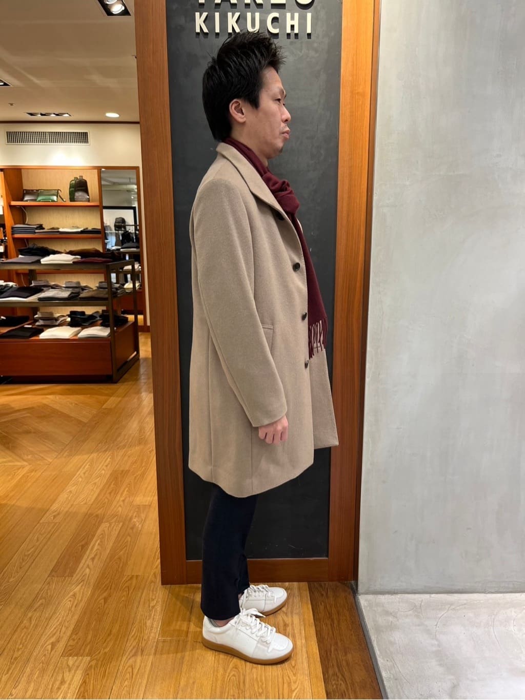 Yokochiさんの「TAKEO KIKUCHI｜【ウールカシミヤブレンド】ビーバー調 スタンドカラー コート」を使ったコーディネート