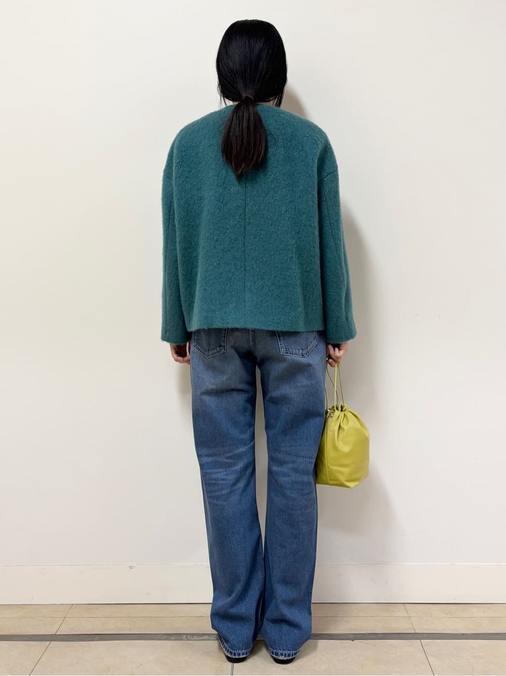 YOKOTAさんの「DRESSTERIOR｜【ウォッシャブル】テーパードコンフォートデニム」を使ったコーディネート