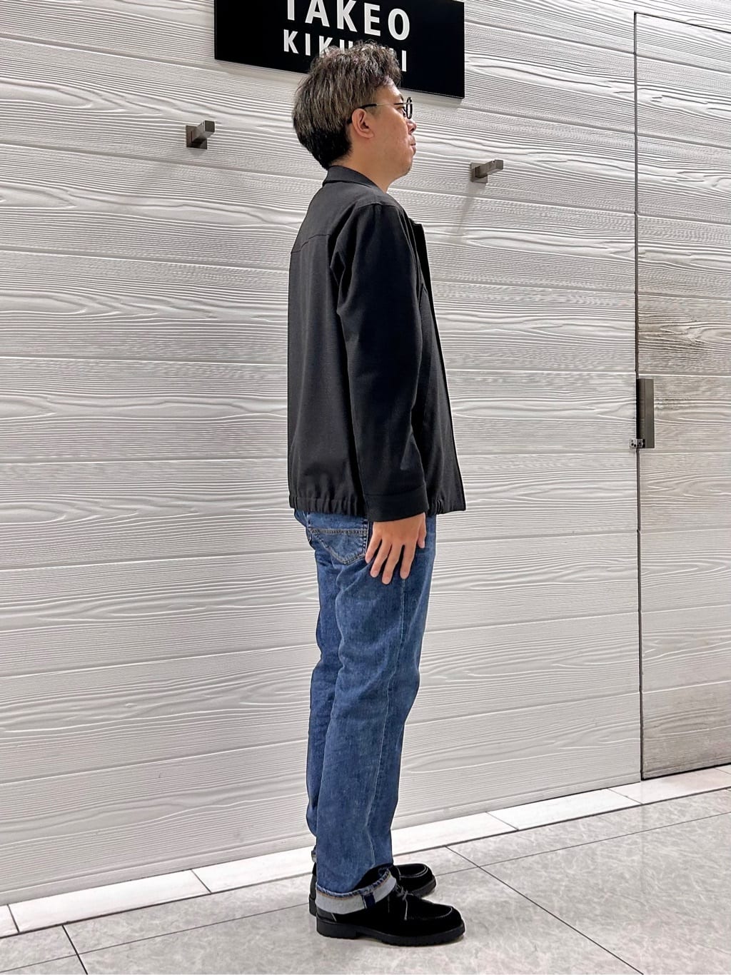 すーさんの「TAKEO KIKUCHI｜【モンスターストレッチ】日本製 ウォッシュド デニムパンツ」を使ったコーディネート