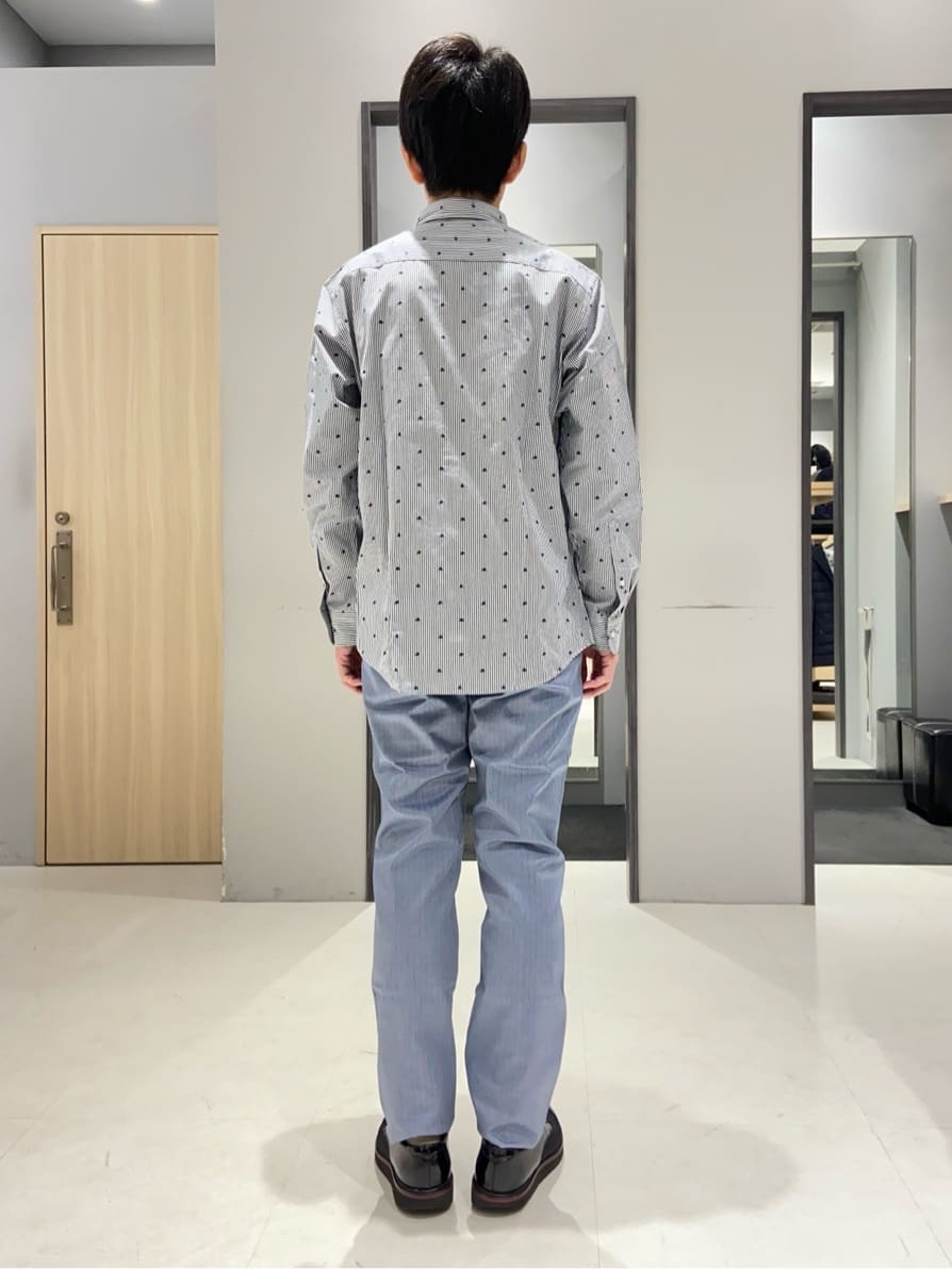 わいずみさんの「TAKEO KIKUCHI｜ハットモチーフ ジャカード ストライプ シャツ」を使ったコーディネート