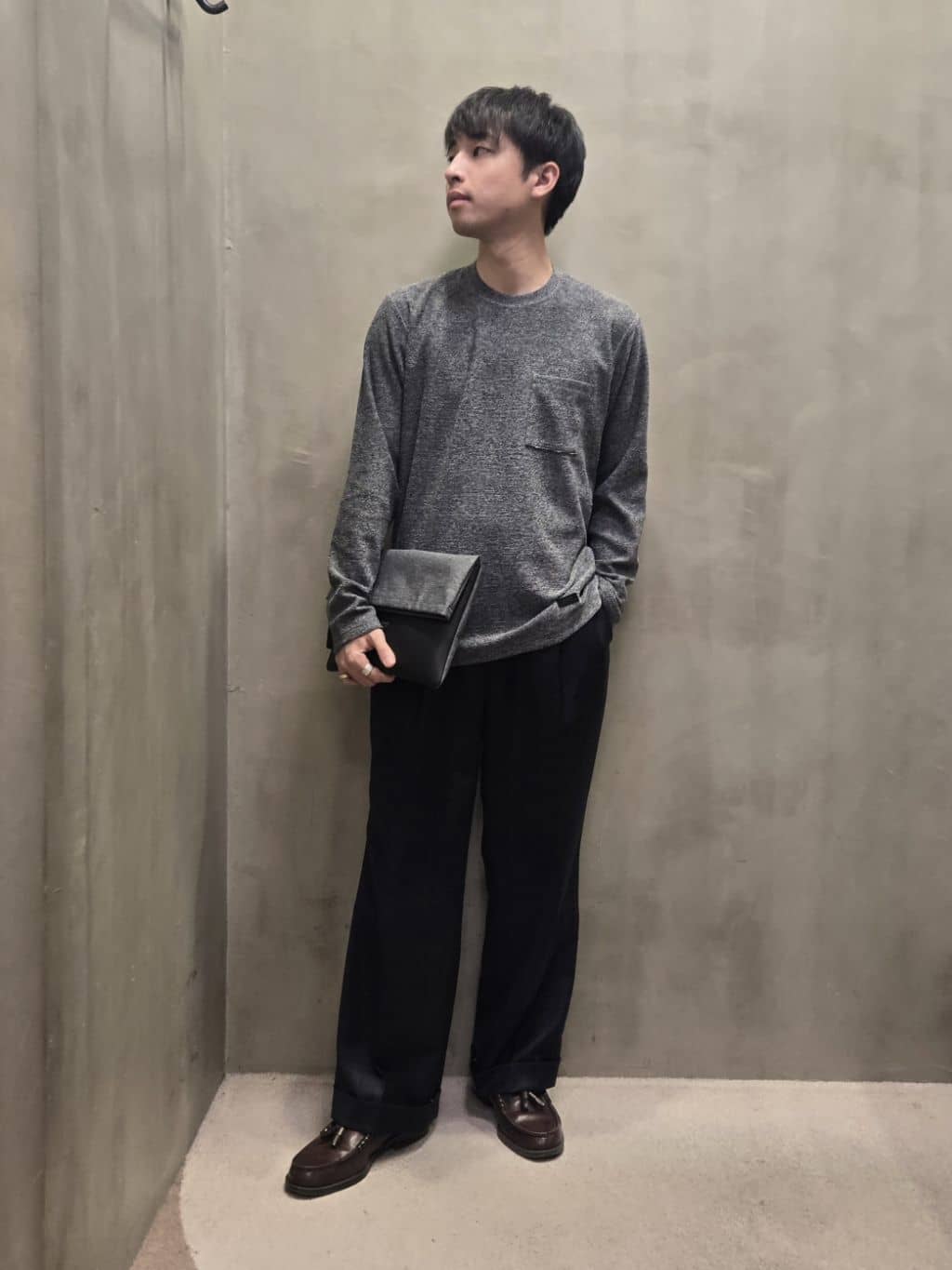 白木駆さんの「TAKEO KIKUCHI｜【2WAY】ショルダー クラッチバッグ」を使ったコーディネート