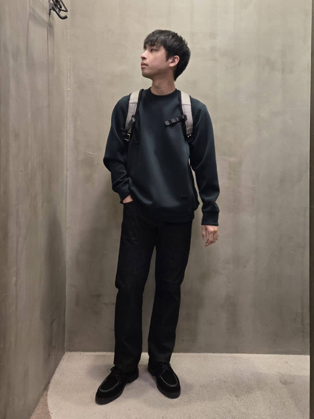 白木駆さんの「TAKEO KIKUCHI｜【モンスターストレッチ】日本製 ワンウォッシュ デニムパンツ」を使ったコーディネート
