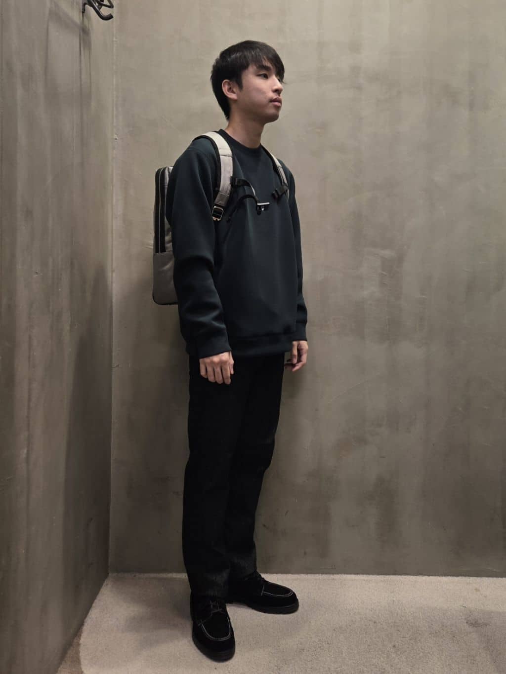 白木駆さんの「TAKEO KIKUCHI｜【モンスターストレッチ】日本製 ワンウォッシュ デニムパンツ」を使ったコーディネート