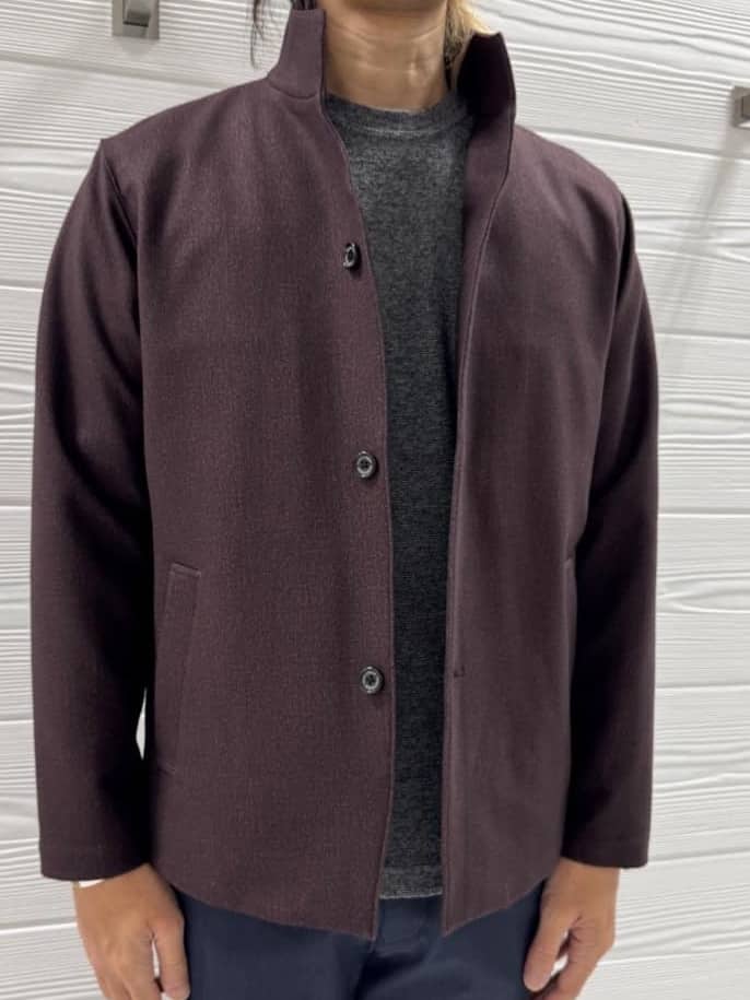 井出恭輔さんの「TAKEO KIKUCHI｜【DOWN FABRIC】ダウンファブリック スタンドカラーブルゾン」を使ったコーディネート