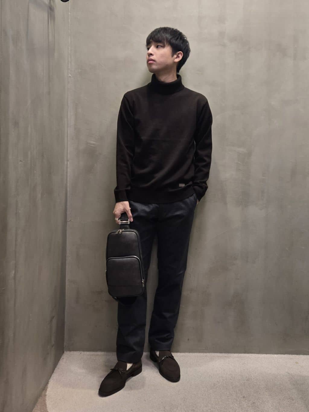 白木駆さんの「TAKEO KIKUCHI｜【全7サイズ&times;8色展開！】トップマルチヘリンボン パンツ」を使ったコーディネート