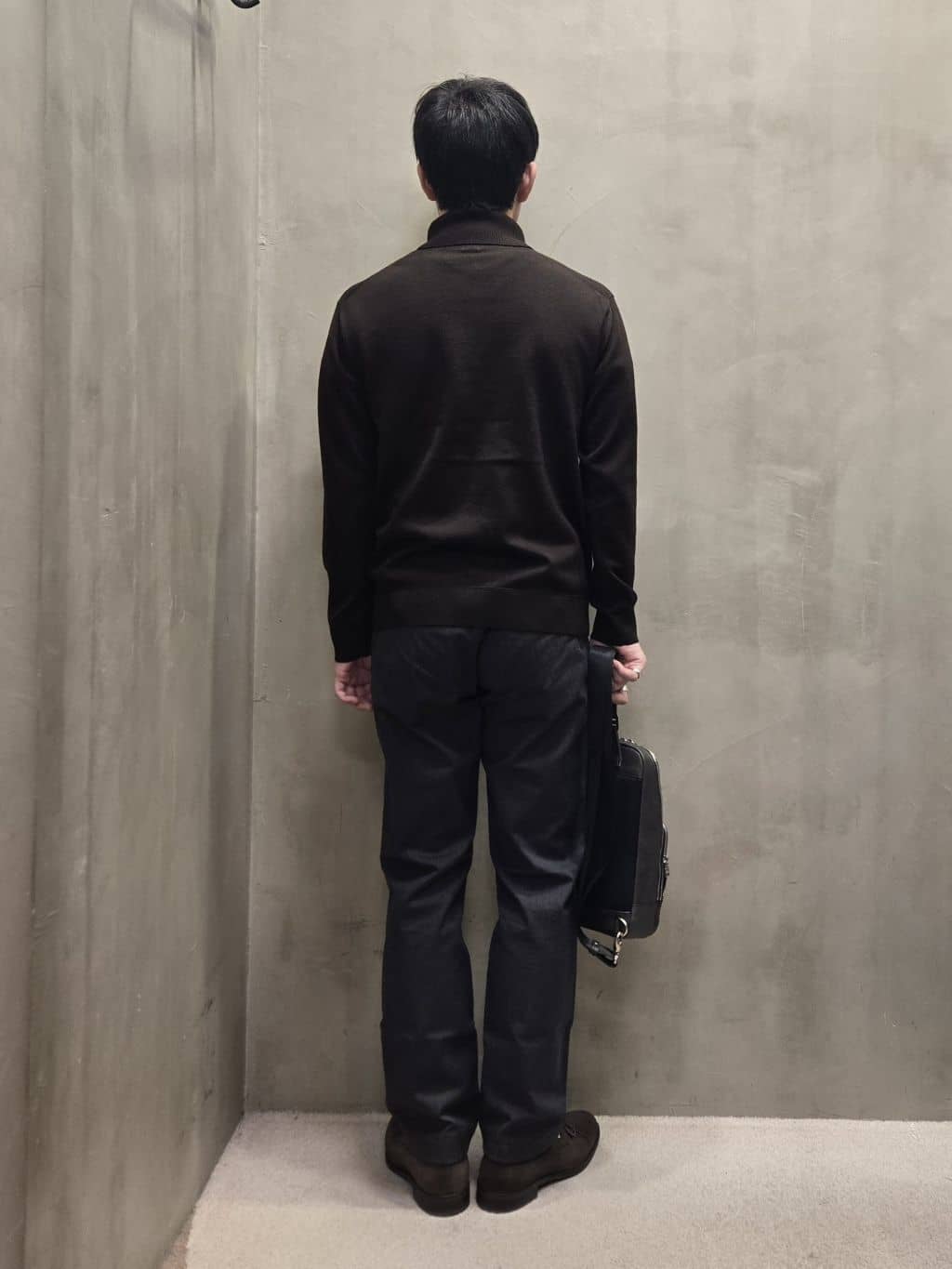 白木駆さんの「TAKEO KIKUCHI｜【全7サイズ&times;8色展開！】トップマルチヘリンボン パンツ」を使ったコーディネート