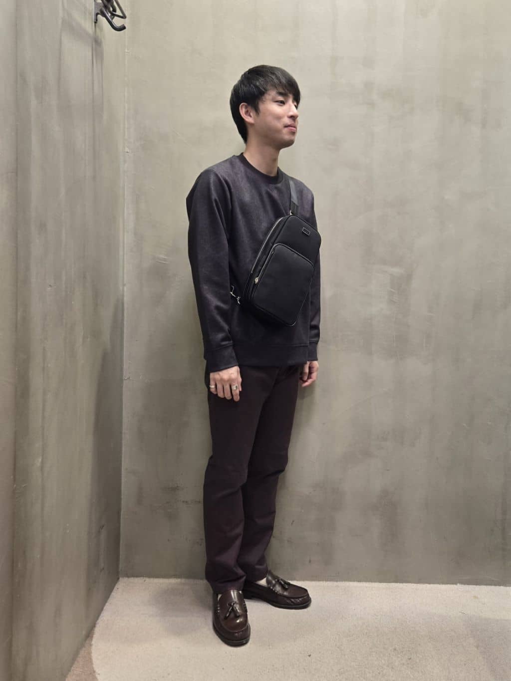 白木駆さんの「TAKEO KIKUCHI｜【全7サイズ&times;8色展開！】トップマルチヘリンボン パンツ」を使ったコーディネート