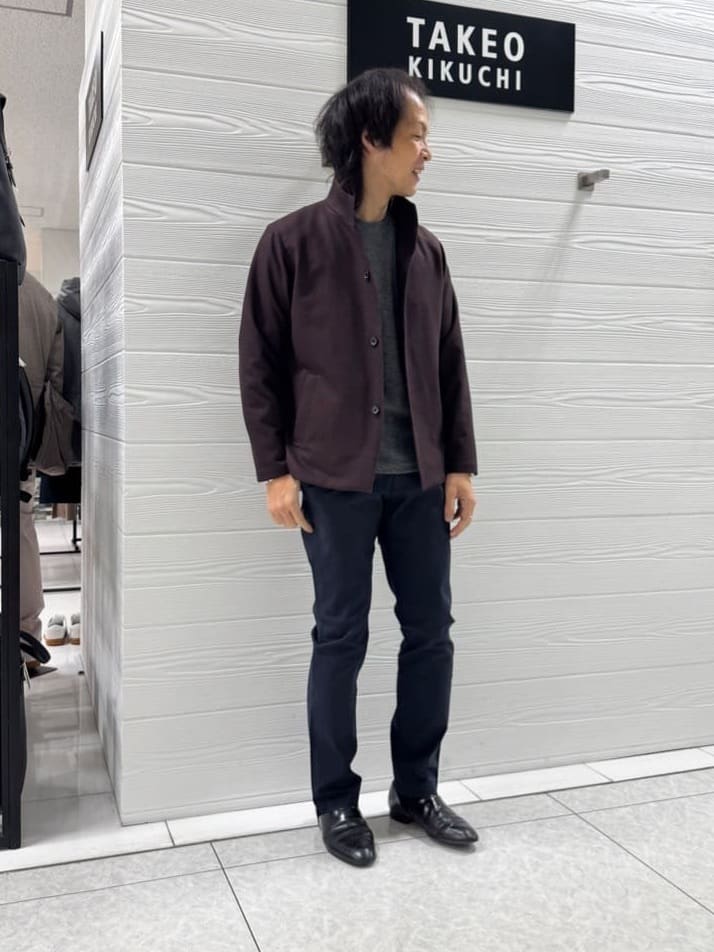 井出恭輔さんの「TAKEO KIKUCHI｜【DOWN FABRIC】ダウンファブリック スタンドカラーブルゾン」を使ったコーディネート