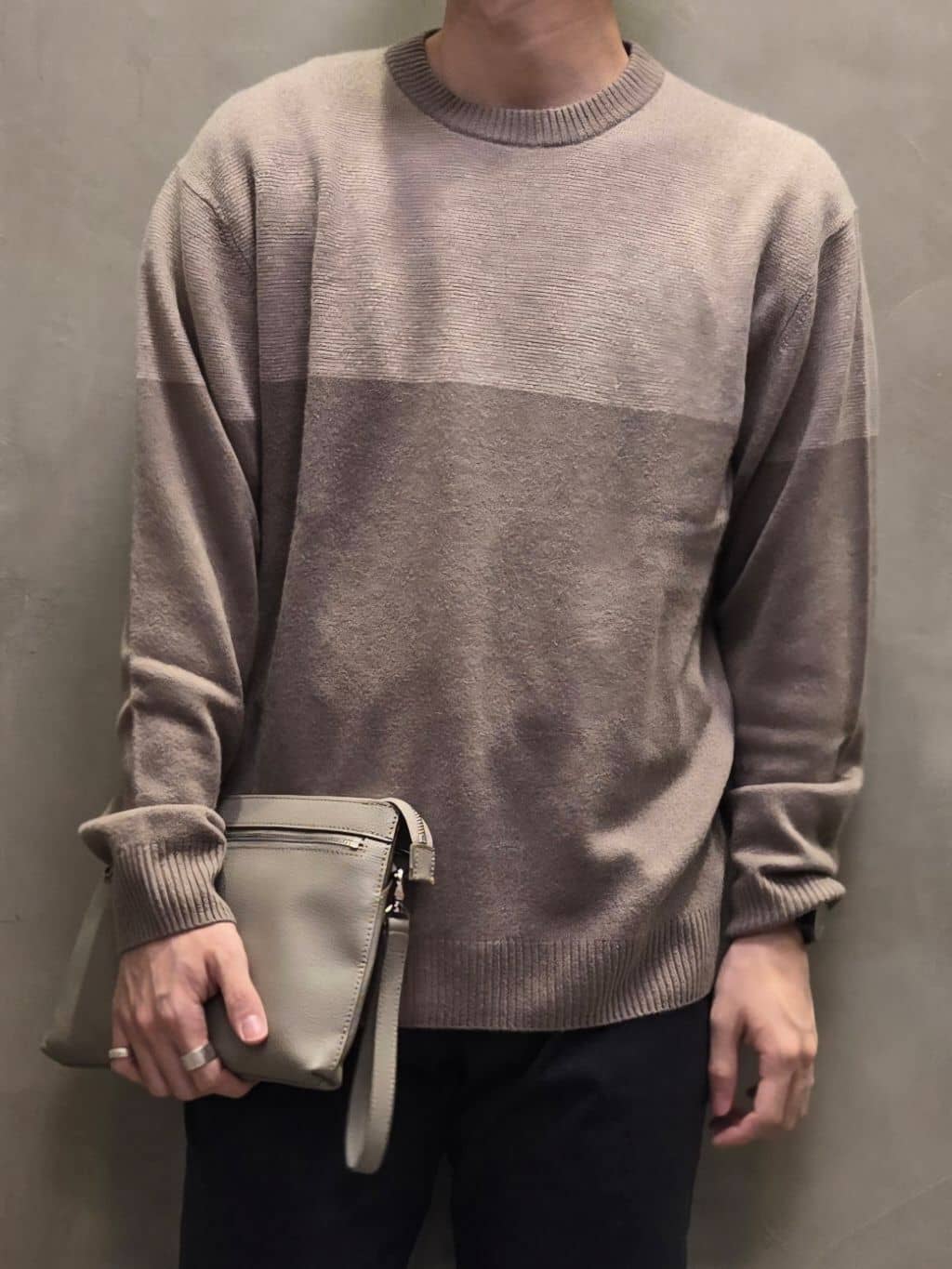 白木駆さんの「TAKEO KIKUCHI｜【全7サイズ&times;8色展開！】トップマルチヘリンボン パンツ」を使ったコーディネート