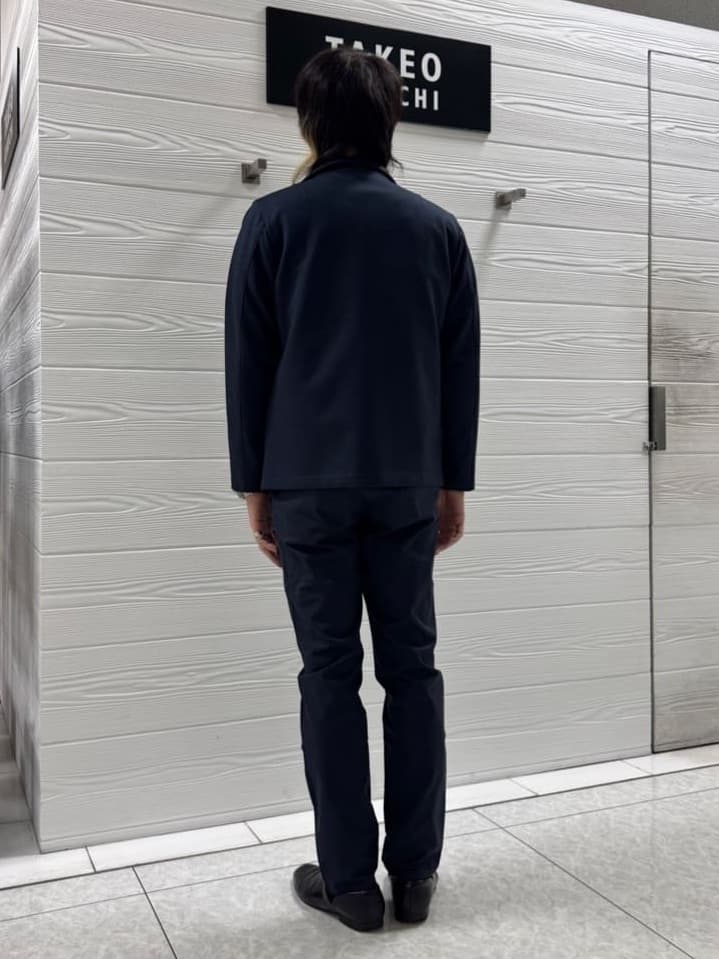 井出恭輔さんの「TAKEO KIKUCHI｜【DOWN FABRIC】ダウンファブリック スタンドカラーブルゾン」を使ったコーディネート