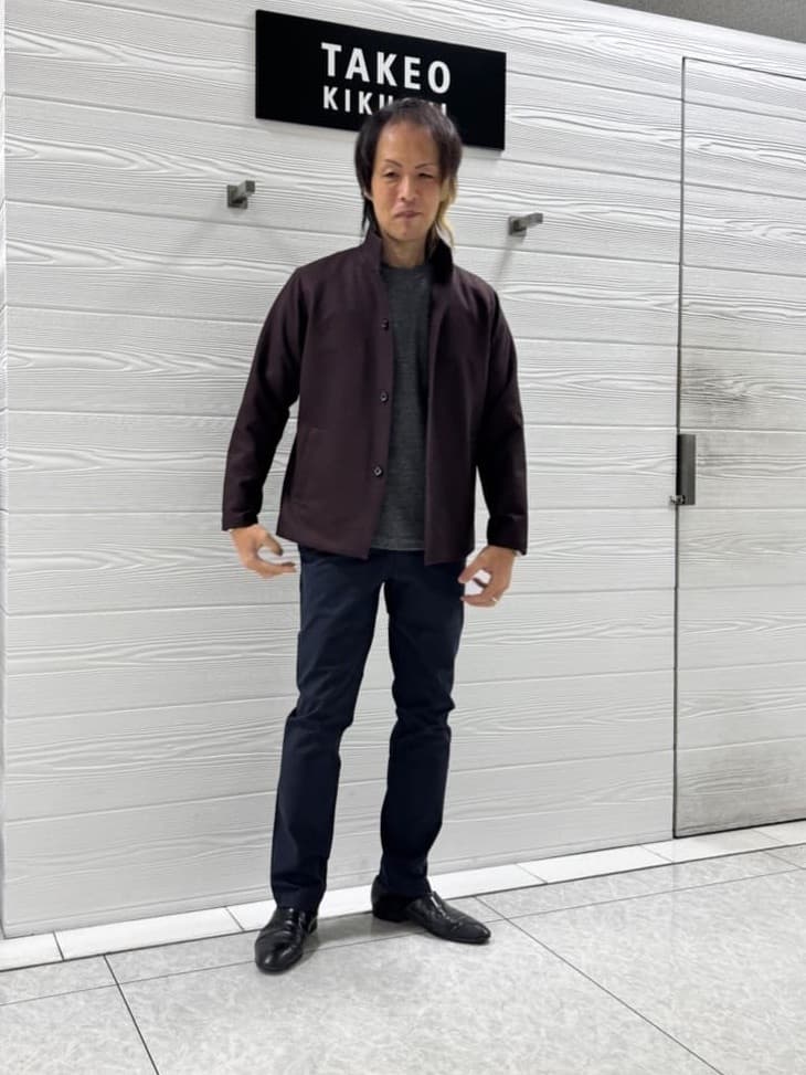 井出恭輔さんの「TAKEO KIKUCHI｜【DOWN FABRIC】ダウンファブリック スタンドカラーブルゾン」を使ったコーディネート
