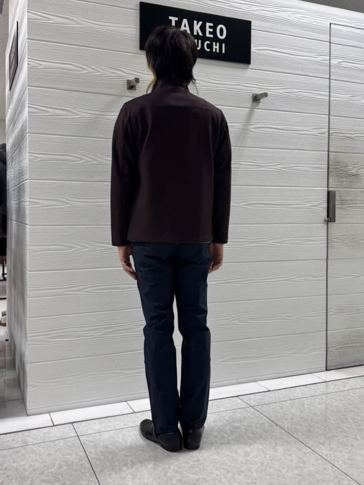 井出恭輔さんの「TAKEO KIKUCHI｜【DOWN FABRIC】ダウンファブリック スタンドカラーブルゾン」を使ったコーディネート
