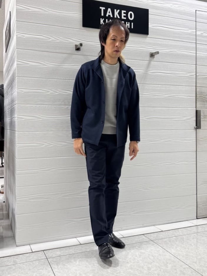 井出恭輔さんの「TAKEO KIKUCHI｜【DOWN FABRIC】ダウンファブリック スタンドカラーブルゾン」を使ったコーディネート