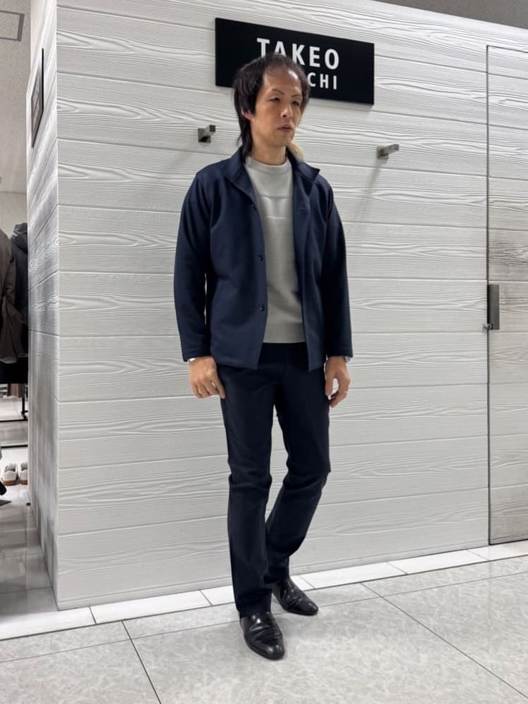 井出恭輔さんの「TAKEO KIKUCHI｜【DOWN FABRIC】ダウンファブリック スタンドカラーブルゾン」を使ったコーディネート