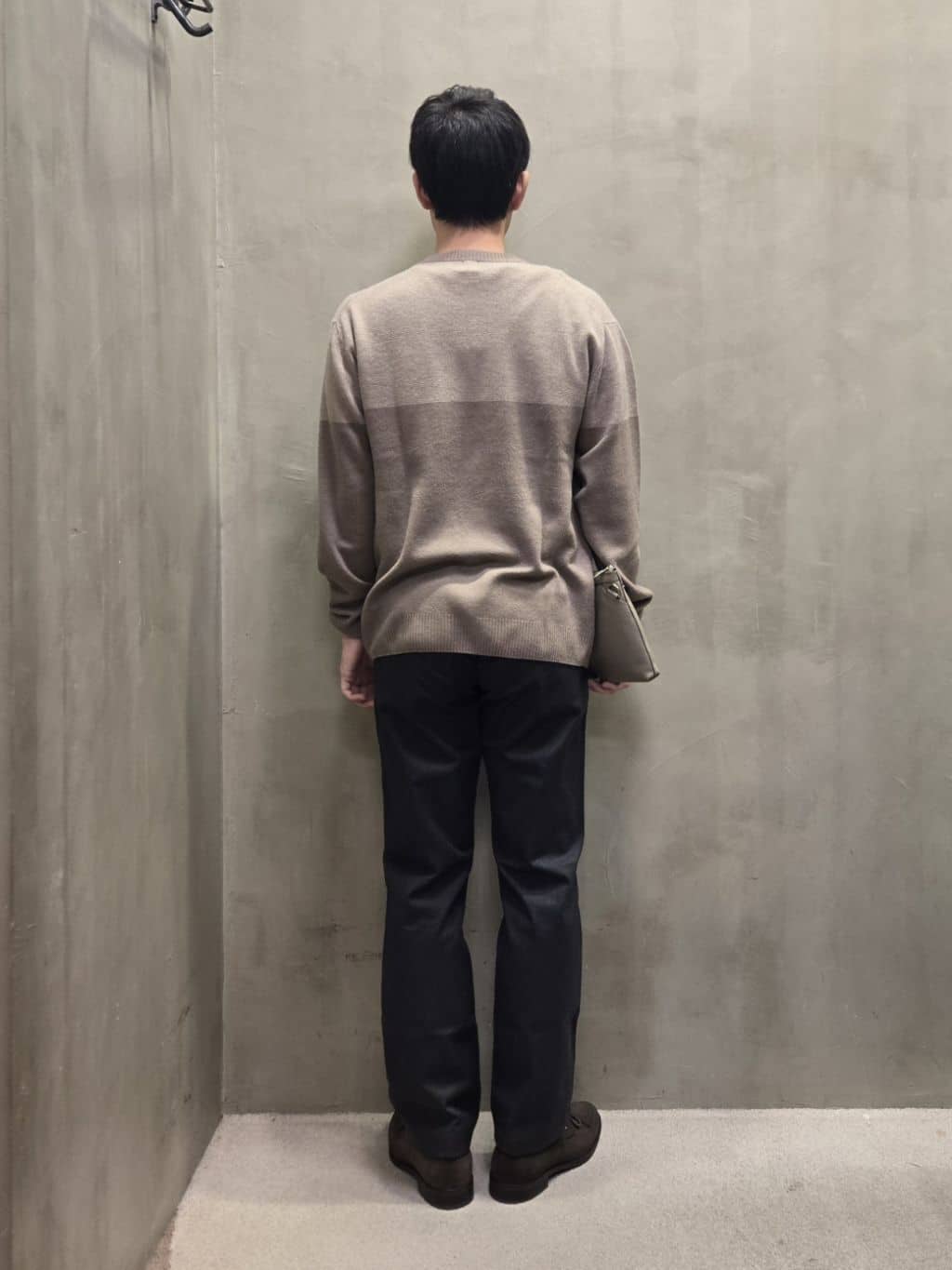 白木駆さんの「TAKEO KIKUCHI｜【全7サイズ&times;8色展開！】トップマルチヘリンボン パンツ」を使ったコーディネート