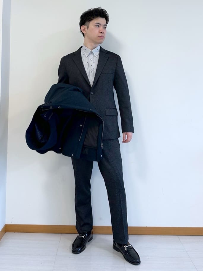 イッシーさんの「TAKEO KIKUCHI｜ハットモチーフ ジャカード ストライプ シャツ」を使ったコーディネート