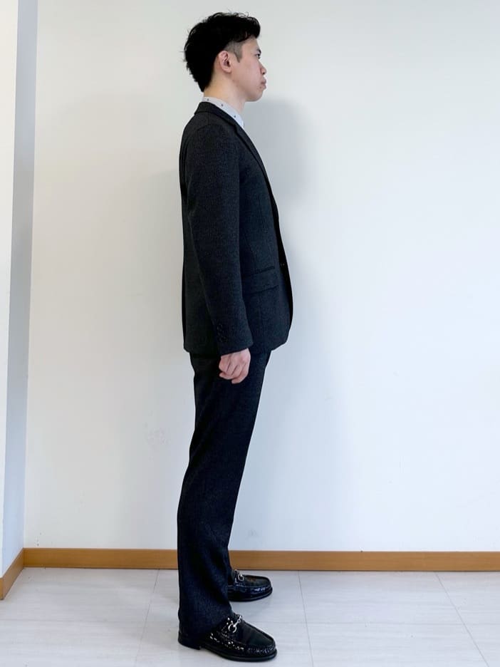 イッシーさんの「TAKEO KIKUCHI｜ハットモチーフ ジャカード ストライプ シャツ」を使ったコーディネート