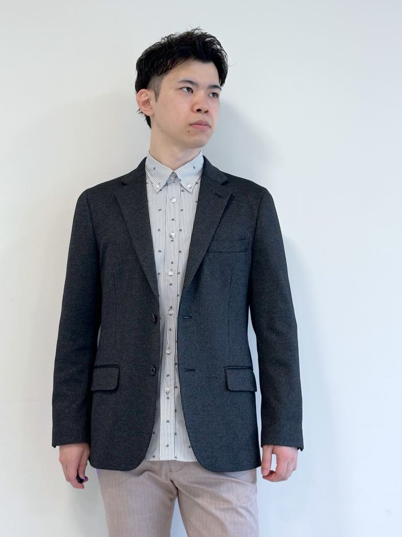 イッシーさんの「TAKEO KIKUCHI｜ハットモチーフ ジャカード ストライプ シャツ」を使ったコーディネート