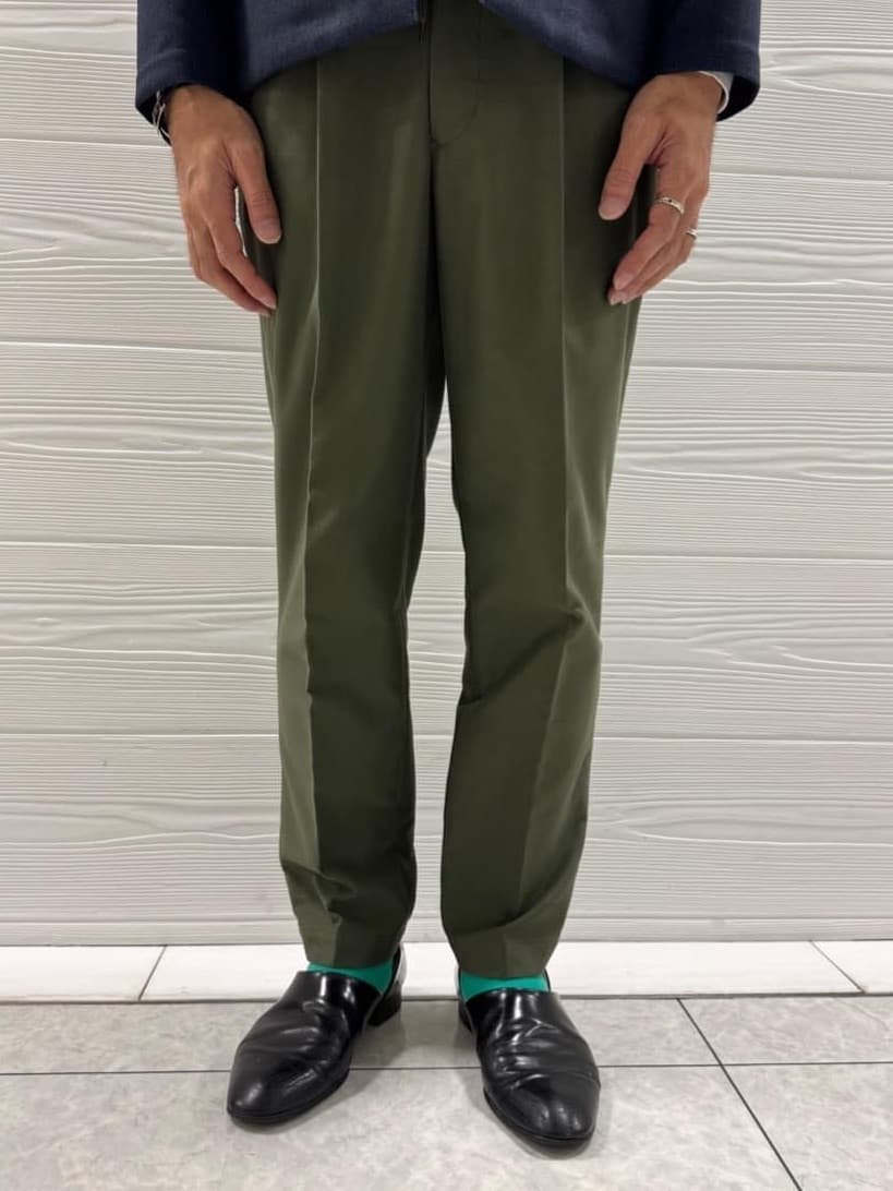 井出恭輔さんの「TAKEO KIKUCHI｜【DOWN FABRIC】ダウンファブリック スタンドカラーブルゾン」を使ったコーディネート