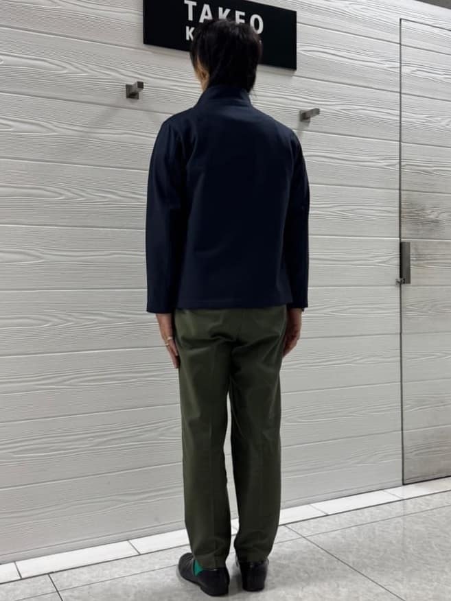井出恭輔さんの「TAKEO KIKUCHI｜【DOWN FABRIC】ダウンファブリック スタンドカラーブルゾン」を使ったコーディネート