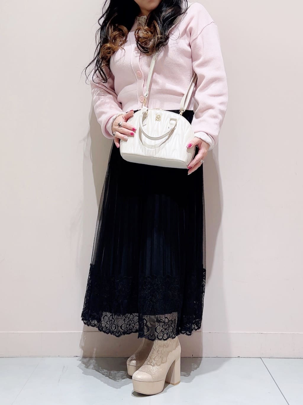 りえさんの「ESPERANZA｜キルティング 2WAY ショルダーバッグ ボストン」を使ったコーディネート