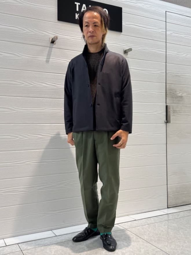 井出恭輔さんの「TAKEO KIKUCHI｜【DOWN FABRIC】ダウンファブリック スタンドカラーブルゾン」を使ったコーディネート