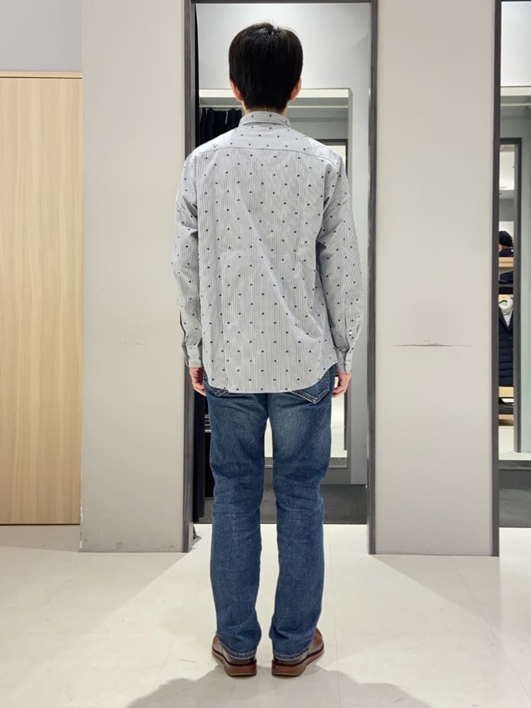 わいずみさんの「TAKEO KIKUCHI｜【ウールカシミヤブレンド】ビーバー調 スタンドカラー コート」を使ったコーディネート