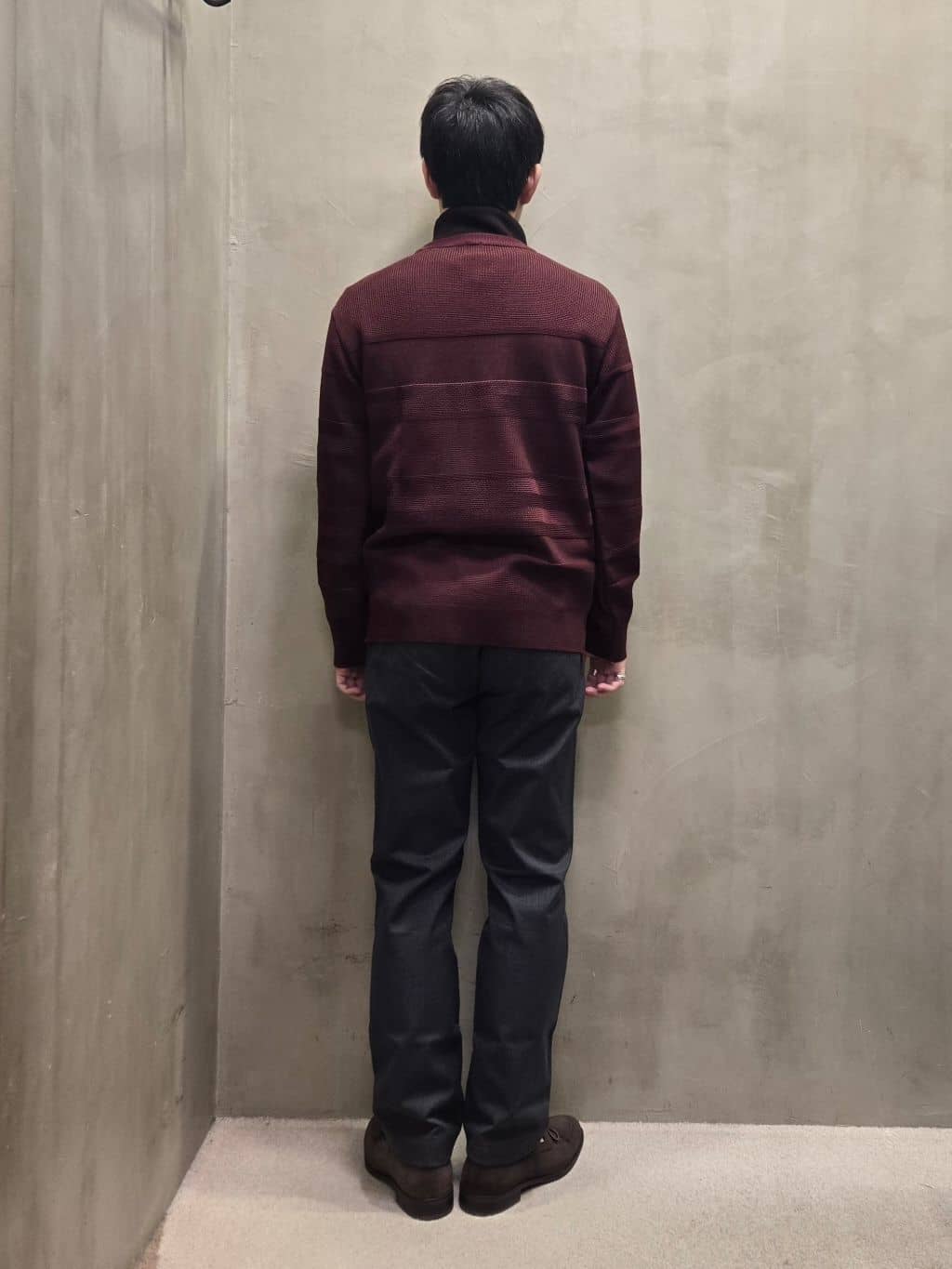白木駆さんの「TAKEO KIKUCHI｜【全7サイズ&times;8色展開！】トップマルチヘリンボン パンツ」を使ったコーディネート