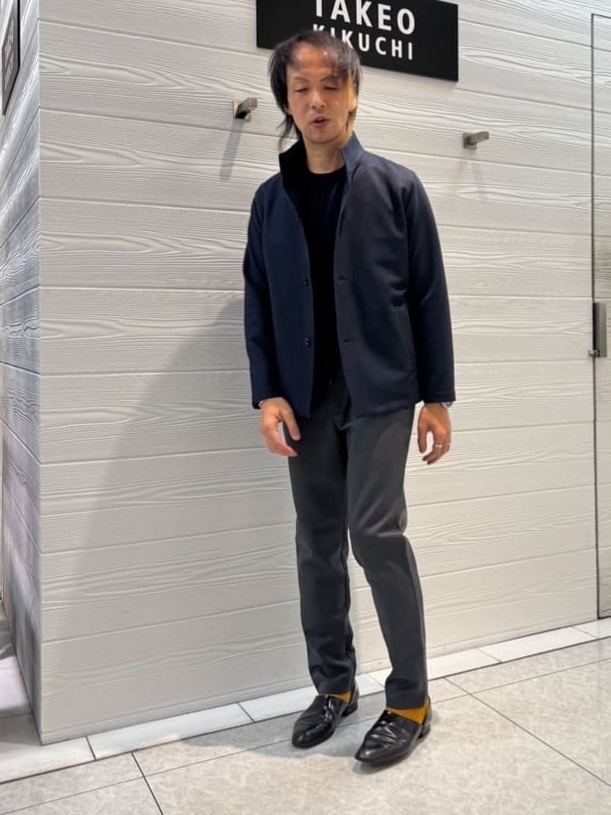 井出恭輔さんの「TAKEO KIKUCHI｜【DOWN FABRIC】ダウンファブリック スタンドカラーブルゾン」を使ったコーディネート
