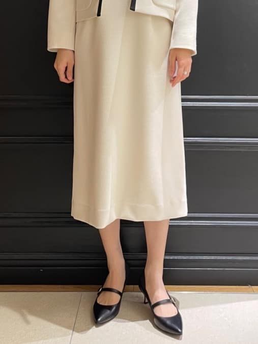 Karinさんの「DRESSTERIOR｜」を使ったコーディネート