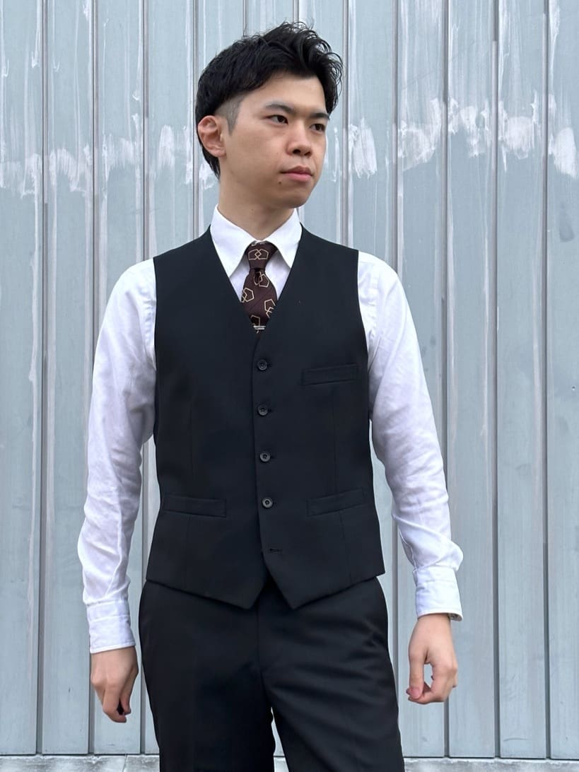 イッシーさんの「TAKEO KIKUCHI｜【Made in JAPAN】矢絣（やがすり）スーツ／スリーピース対応」を使ったコーディネート