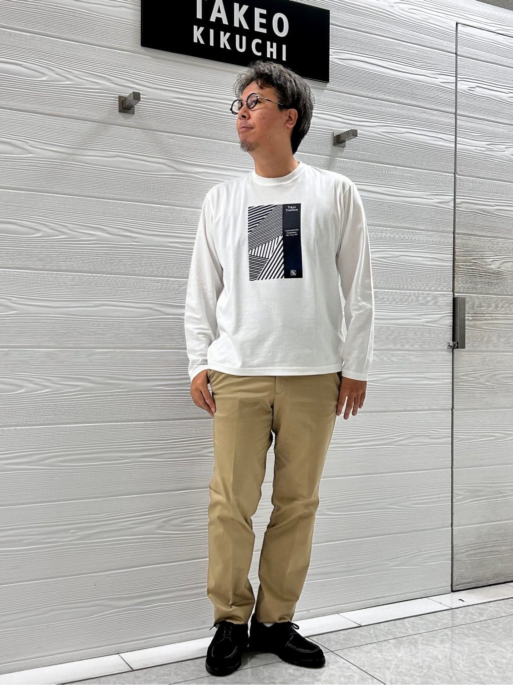 すーさんの「TAKEO KIKUCHI｜【オフィスカジュアル対応】ドレス チノパンツ」を使ったコーディネート