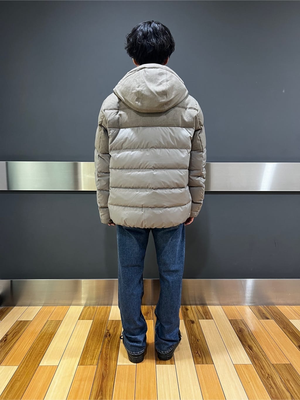 yutoさんの「TAKEO KIKUCHI｜【モンスターストレッチ】日本製 ウォッシュド デニムパンツ」を使ったコーディネート