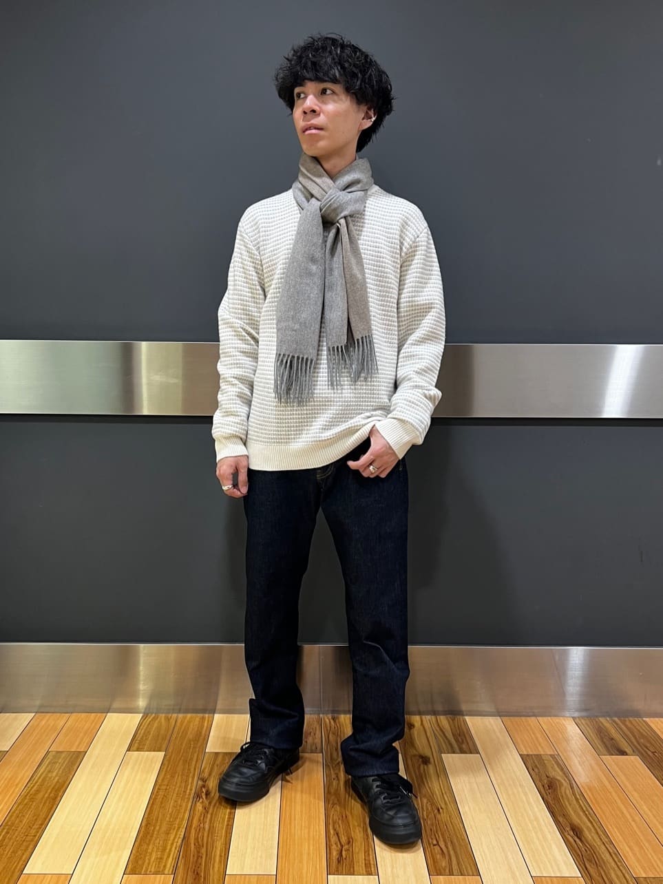 yutoさんの「TAKEO KIKUCHI｜【ウールカシミヤブレンド】ビーバー調 スタンドカラー コート」を使ったコーディネート