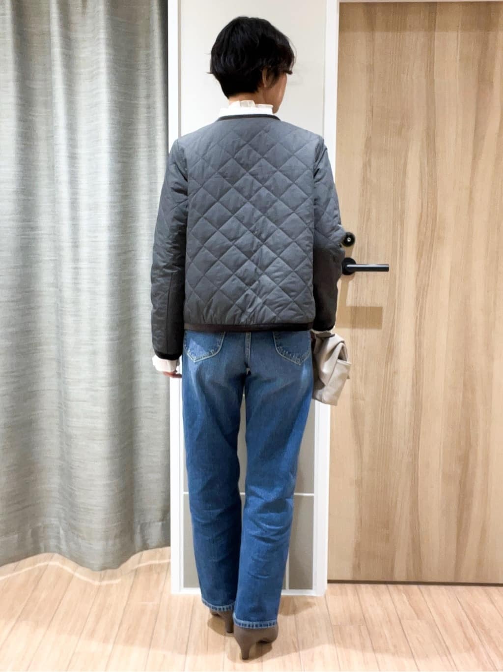 ヨッコさんの「grove｜【Lee&times;grove別注】STRAIGHT DENIM PANTS」を使ったコーディネート