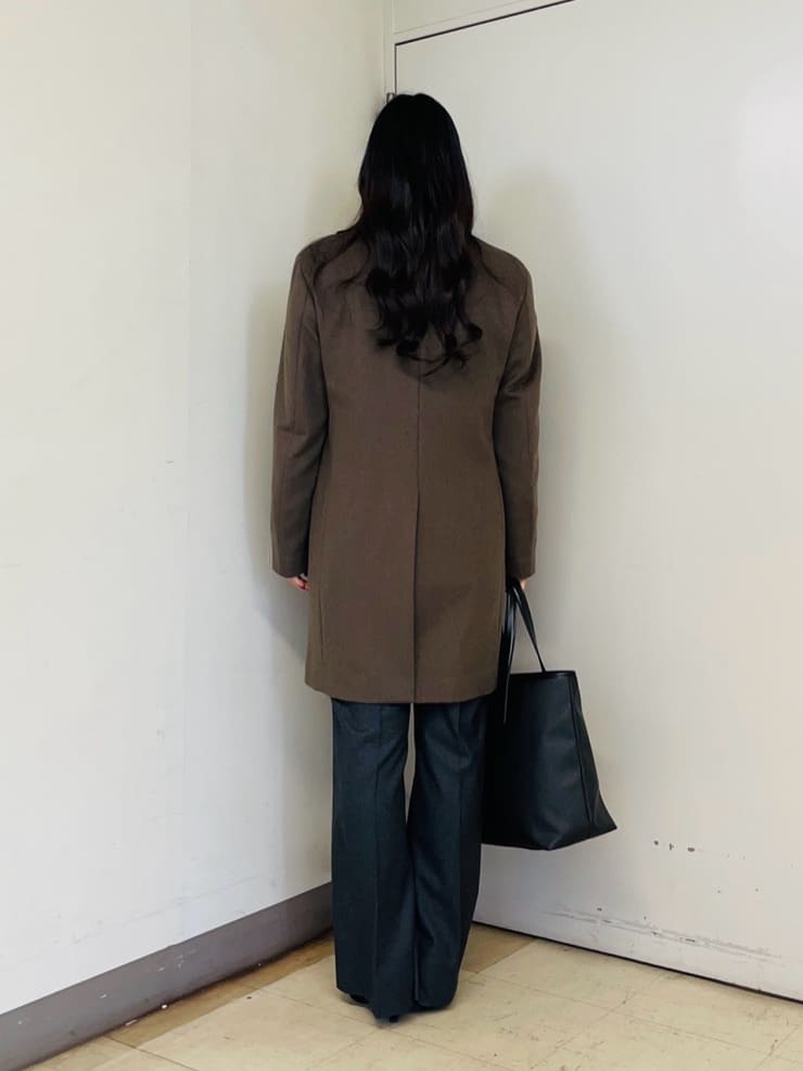 iwさんの「TAKEO KIKUCHI｜【ウールカシミヤブレンド】ビーバー調 スタンドカラー コート」を使ったコーディネート
