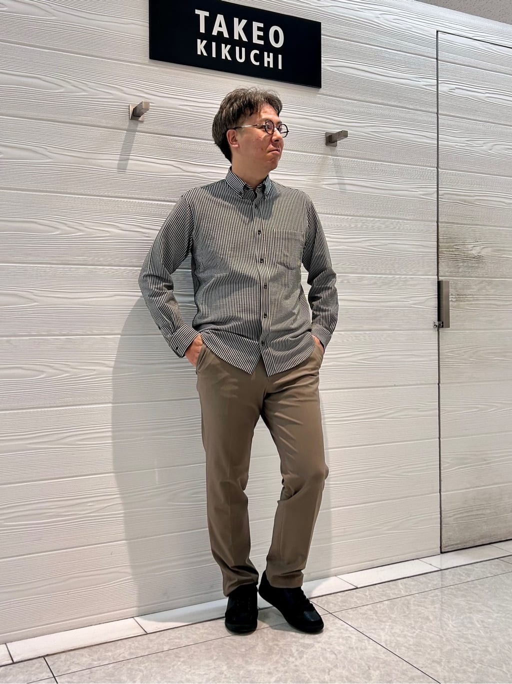 すーさんの「TAKEO KIKUCHI｜【抗菌防臭/シーズンレス】シアサッカー ジャージシャツ」を使ったコーディネート