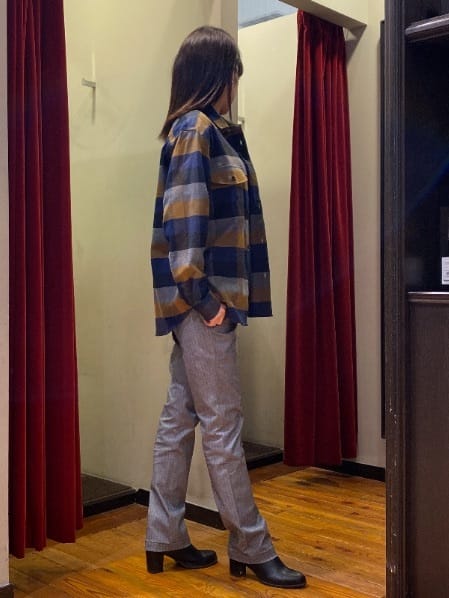 かわぴーさんの「TAKEO KIKUCHI｜【Made in JAPAN】播州織 ヘリンボン ストレート パンツ」を使ったコーディネート