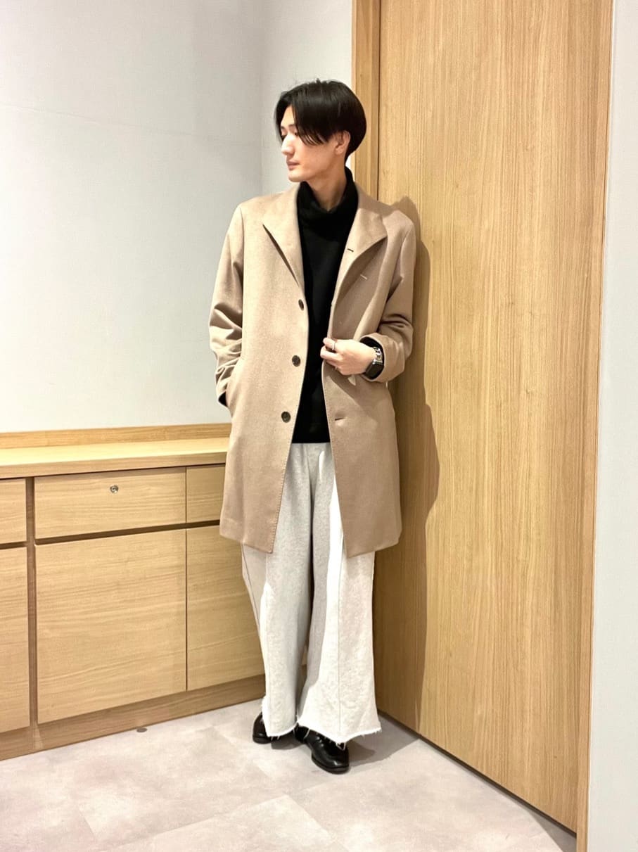 Seiyaさんの「TAKEO KIKUCHI｜【ウールカシミヤブレンド】ビーバー調 スタンドカラー コート」を使ったコーディネート