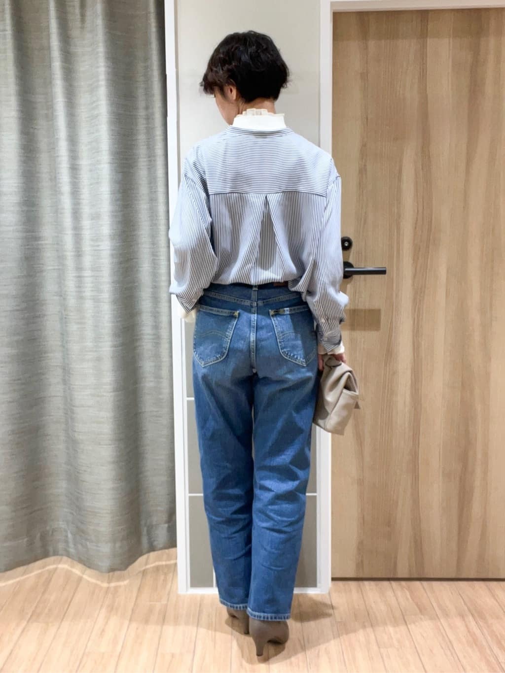 ヨッコさんの「grove｜【Lee&times;grove別注】STRAIGHT DENIM PANTS」を使ったコーディネート