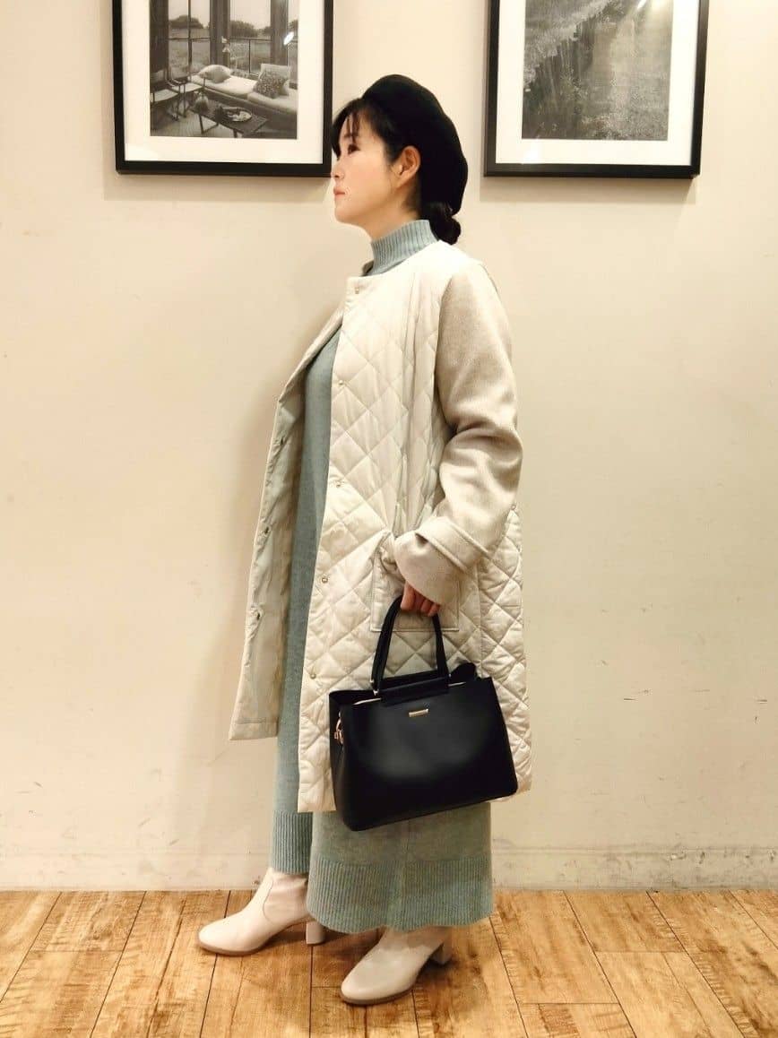 SHOOLARUEさんの「SHOO･LA･RUE｜◆【通勤/セレモニー/2WAY】フロントバー金具3層トート」を使ったコーディネート