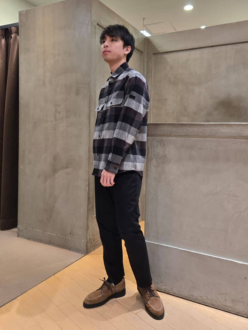 白木駆さんの「TAKEO KIKUCHI｜【オフィスカジュアル対応】ドレス チノパンツ」を使ったコーディネート