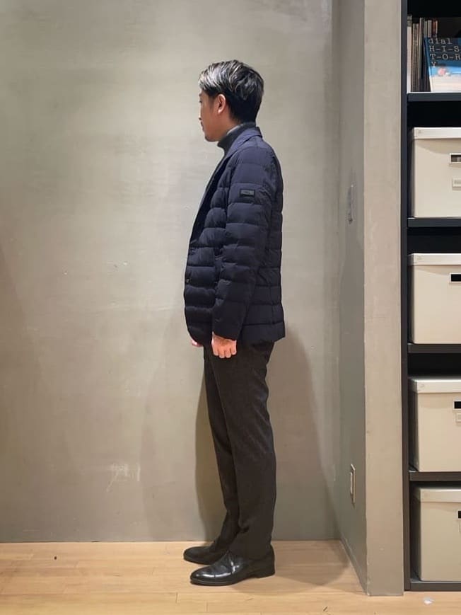 IMAIさんの「TAKEO KIKUCHI｜【ONOFF対応】TRダブルニット ストレッチパンツ」を使ったコーディネート