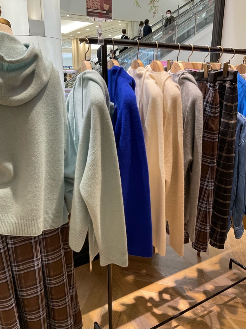 maruさんの「DRESSTERIOR｜◆コーデュロイイージースカート」を使ったコーディネート